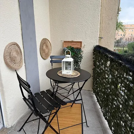 Garbatella Lägenhet *